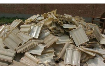 专业厂家回收二手塑料模具  高价回收废旧模盒模具